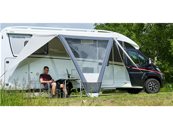 DEMO Isabella Y Luftsolsejl